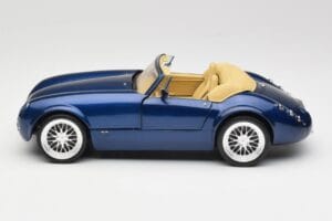 Wiesmann Roadster MF3 Blauw Revell 1:18 08861 Metaal — afbeelding 4 van 8