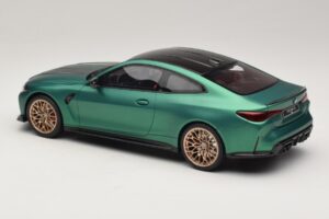 BMW M4 CS G82 Frozen Isle of Man Green GT Spirit 1:18 GT994 Hars — afbeelding 5 van 6