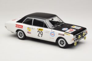 Opel Commodore A #29 J-L. Clarr / J-P. Peyroux Tour de France Automobile 1971 MCG 1:18 MCG18562R Metaal — afbeelding 4 van 6