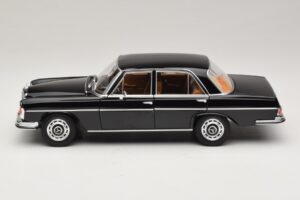 Mercedes 280 SE W108 Zwart Norev 1:18 183360 Metaal — afbeelding 4 van 8