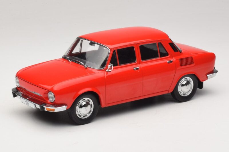 Skoda 100 Rood MCG 1:18 MCG18783 Metaal