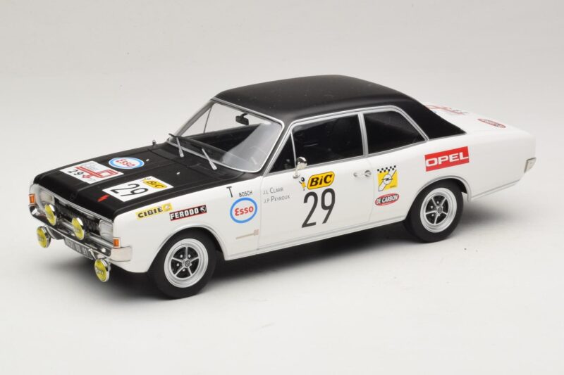 Opel Commodore A #29 J-L. Clarr / J-P. Peyroux Tour de France Automobile 1971 MCG 1:18 MCG18562R Metaal