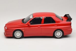 Alfa Romeo 155 GTA Stradale Alfa Red Otto 1:18 OT1132 Hars — afbeelding 3 van 6
