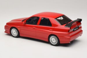 Alfa Romeo 155 GTA Stradale Alfa Red Otto 1:18 OT1132 Hars — afbeelding 5 van 6