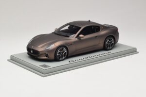 Maserati GranTurismo Trofeo Rame Folgore BBR 1:18 P18240AMAS Hars — afbeelding 2 van 7