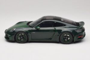 Porsche 911 992 Turbo S Brabus 900 Rocket R Mean Green GT Spirit 1:18 GT959 Hars — afbeelding 3 van 6