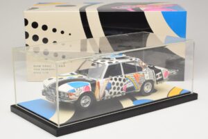 BMW 2500 E3 New Horizon Minichamps 1:18 155029204 Hars — afbeelding 6 van 6