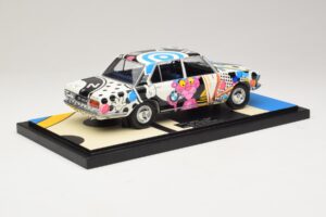 BMW 2500 E3 New Horizon Minichamps 1:18 155029204 Hars — afbeelding 2 van 6