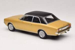 Opel Commodore A Beige MCG 1:18 MCG18559 Metaal — afbeelding 5 van 6