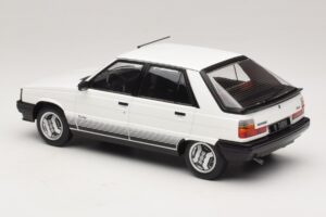 Renault 11 Turbo Wit MCG 1:18 MCG18589 Metaal — afbeelding 5 van 6