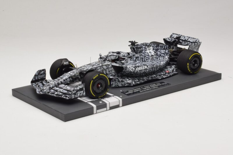 Alfa Romeo Orlen C42 R. Kubica Testing Barcelona 2022 Minichamps 1:18 117229988 Hars
