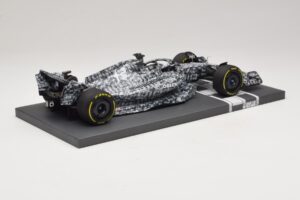 Alfa Romeo Orlen C42 V. Bottas Testing Barcelona 2022 Minichamps 1:18 117229977 Hars — afbeelding 2 van 7