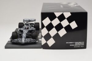 Alfa Romeo Orlen C42 V. Bottas Testing Barcelona 2022 Minichamps 1:18 117229977 Hars — afbeelding 6 van 7