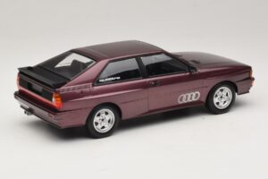 Audi Quattro Purple Metallic Minichamps 1:18 155016125 Metaal — afbeelding 2 van 6