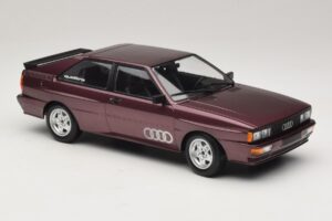 Audi Quattro Purple Metallic Minichamps 1:18 155016125 Metaal — afbeelding 4 van 6