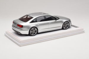Audi S6 C7 Florett Silver Metallic IVY Merit 1:18 REMC038 Hars — afbeelding 3 van 7