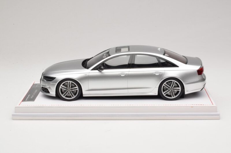 Audi S6 C7 Florett Silver Metallic IVY Merit 1:18 REMC038 Hars