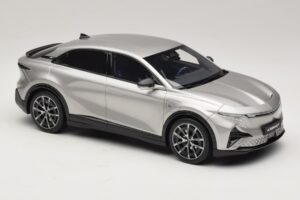 Alpine A390 GT Argent Mercure Otto 1:18 OT1318 Hars — afbeelding 4 van 6