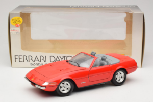 Ferrari 365 GTS/4 Spider Rood Techno Giodi 1:18 40028-P1 Metaal — afbeelding 8 van 8