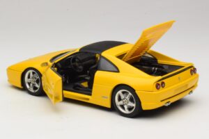 Ferrari F355 Spider Geel met Zwart Dak UT Models 1:18 180074030-P4 Metaal — afbeelding 5 van 8