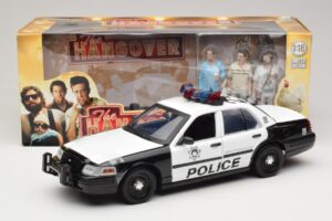 Ford Crown Victoria Police Interceptor The Hangover Movie Greenlight 1:18 12911 Metaal — afbeelding 6 van 6