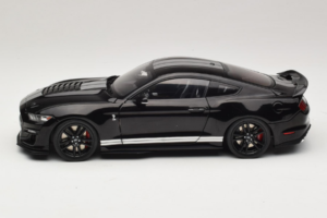 Ford Mustang Shelby GT500 S550 Zwart IXO 1:18 U18RDC002-FO Metaal — afbeelding 4 van 8