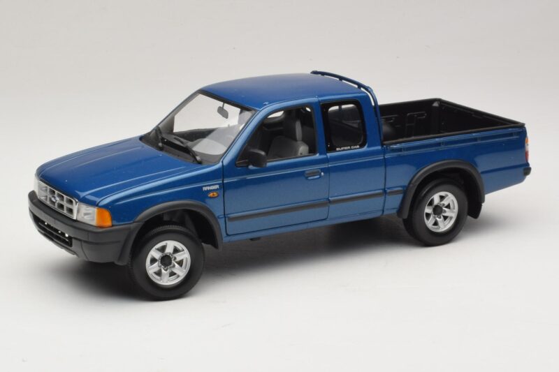 Ford Ranger Super Cab Blauw Action 1:18 ACTION002 Metaal