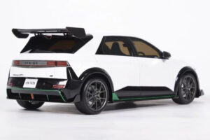 Hyundai Ioniq 5 N DK Edition Atlas White Matt Otto 1:18 OT1227 Hars — afbeelding 2 van 5