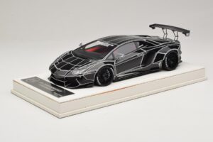 Lamborghini Aventador Liberty Walk TRON Glanzend Zwart JUC 1:18 J32-14 Hars