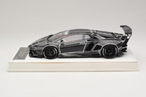 Lamborghini Aventador Liberty Walk TRON Glanzend Zwart JUC 1:18 J32-14 Hars — afbeelding 3 van 7