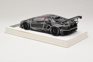 Lamborghini Aventador Liberty Walk TRON Glanzend Zwart JUC 1:18 J32-14 Hars — afbeelding 5 van 7