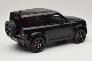 Land Rover Defender 90 L663 P400 X-Dynamic HSE Santorini Black GT Spirit 1:18 GT992 Hars — afbeelding 2 van 6