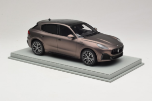 Maserati Grecale Brons BBR 1:18 P18220FMAS Hars — afbeelding 4 van 7