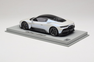 Maserati MC20 Bianco Audace BBR 1:18 P18191AMAS Hars — afbeelding 4 van 6