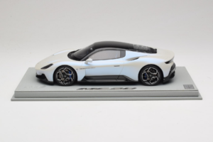 Maserati MC20 Bianco Audace BBR 1:18 P18191AMAS Hars