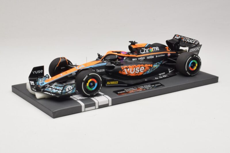 McLaren MCL36 #3 D. Ricciardo Abu Dhabi GP 2022 Minichamps 1:18 537224003 Hars