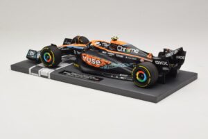 McLaren MCL36 #4 L. Norris Abu Dhabi GP 2022 Minichamps 1:18 537224004 Hars — afbeelding 5 van 7
