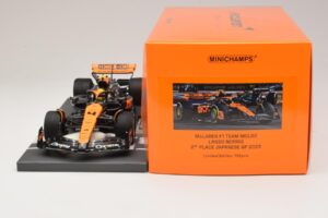 McLaren MCL60 #4 L. Norris 2nd Place Japanese GP 2023 Minichamps 1:18 537233504 Hars — afbeelding 6 van 7