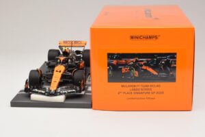 McLaren MCL60 #4 L. Norris 2nd Place Singapore GP 2023 Minichamps 1:18 537233404 Hars — afbeelding 6 van 7