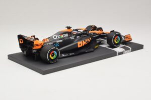 McLaren MCL60 #81 O. Piastri Japanese GP 2023 Minichamps 1:18 537233581 Hars — afbeelding 2 van 7