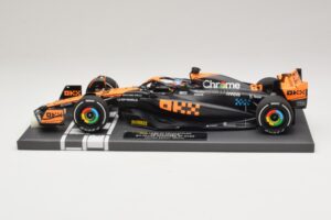 McLaren MCL60 #81 O. Piastri Japanese GP 2023 Minichamps 1:18 537233581 Hars — afbeelding 3 van 7