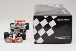 McLaren MP4/21 #3 K. Raikkonen 2006 Minichamps 1:18 530061803 Hars — afbeelding 6 van 7
