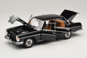 Mercedes 280 SE W108 Zwart Norev 1:18 183360 Metaal — afbeelding 2 van 8