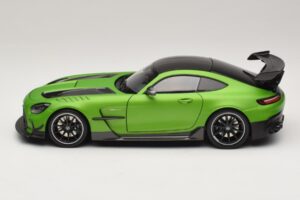 Mercedes AMG GT Black Series C190 Matt Green Metallic Minichamps 1:18 110032022 Metaal — afbeelding 4 van 8