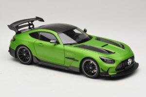 Mercedes AMG GT Black Series C190 Matt Green Metallic Minichamps 1:18 110032022 Metaal — afbeelding 6 van 8
