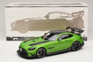Mercedes AMG GT Black Series C190 Matt Green Metallic Minichamps 1:18 110032022 Metaal — afbeelding 8 van 8
