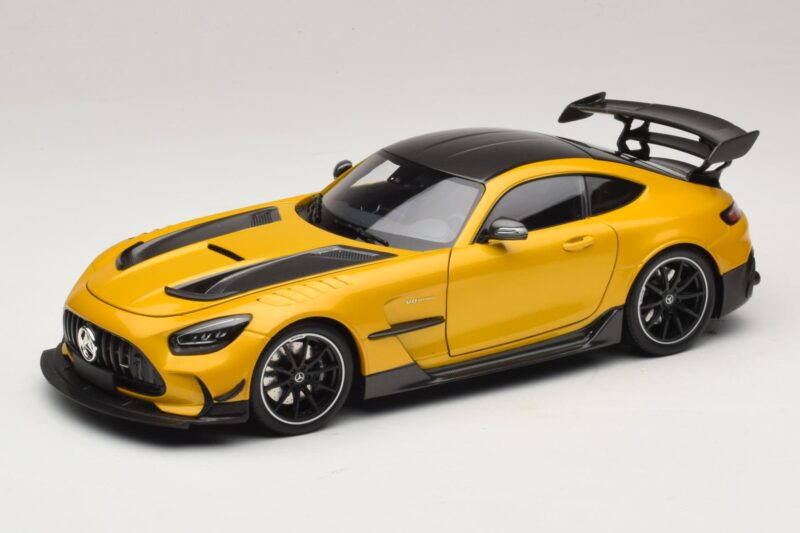 Mercedes AMG GT Black Series C190 Solarbeam Yellow Metallic Minichamps 1:18 110032021 Metaal