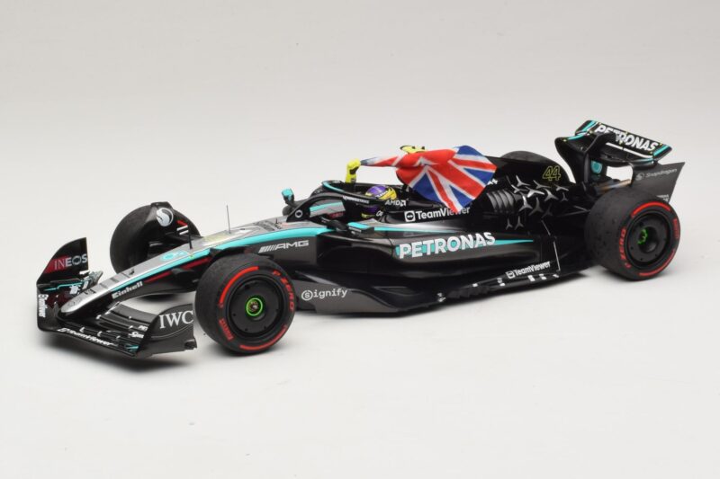 Mercedes AMG Petronas W15 E Performance L. Hamilton Winner British GP 2024 Minichamps 1:18 110241244 Hars