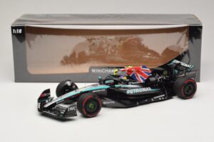 Mercedes AMG Petronas W15 E Performance L. Hamilton Winner British GP 2024 Minichamps 1:18 110241244 Hars — afbeelding 7 van 7
