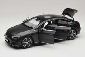 Mercedes EQE V295 Graphite Grey Magno NZG 1:18 B66961108 Metaal — afbeelding 2 van 8